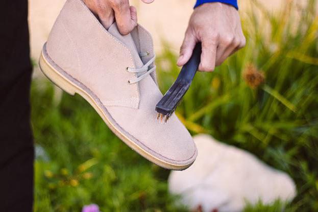 как чистить обувь из нубука от грязи
