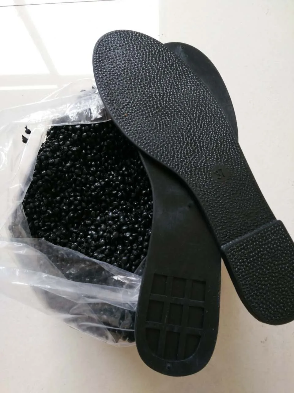 TPR термопластичная резина для обуви подошва tpr гранул стельки/подошвы материал