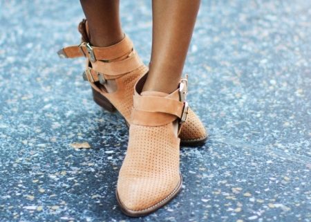 Летние женские ботинки (28 фото): кожаные модели, с перфорацией, открытые и на тракторной подошве