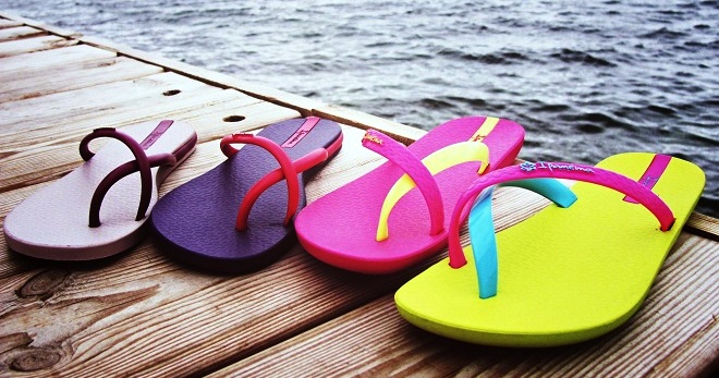 Обувь для пляжа – самые модные и практичные модели
